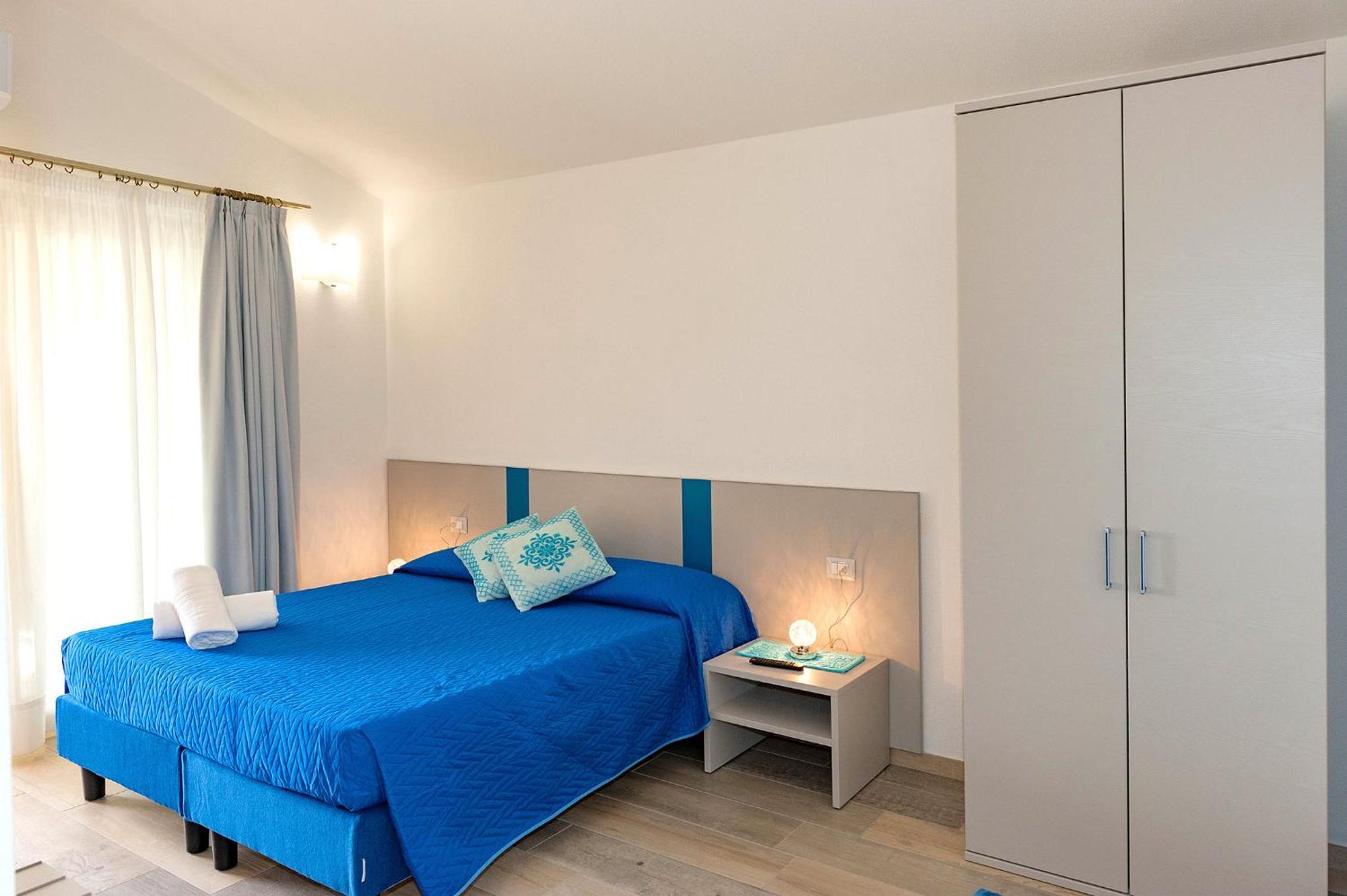 Molarotto Camere Con Angolo Cottura San Teodoro  Exteriör bild