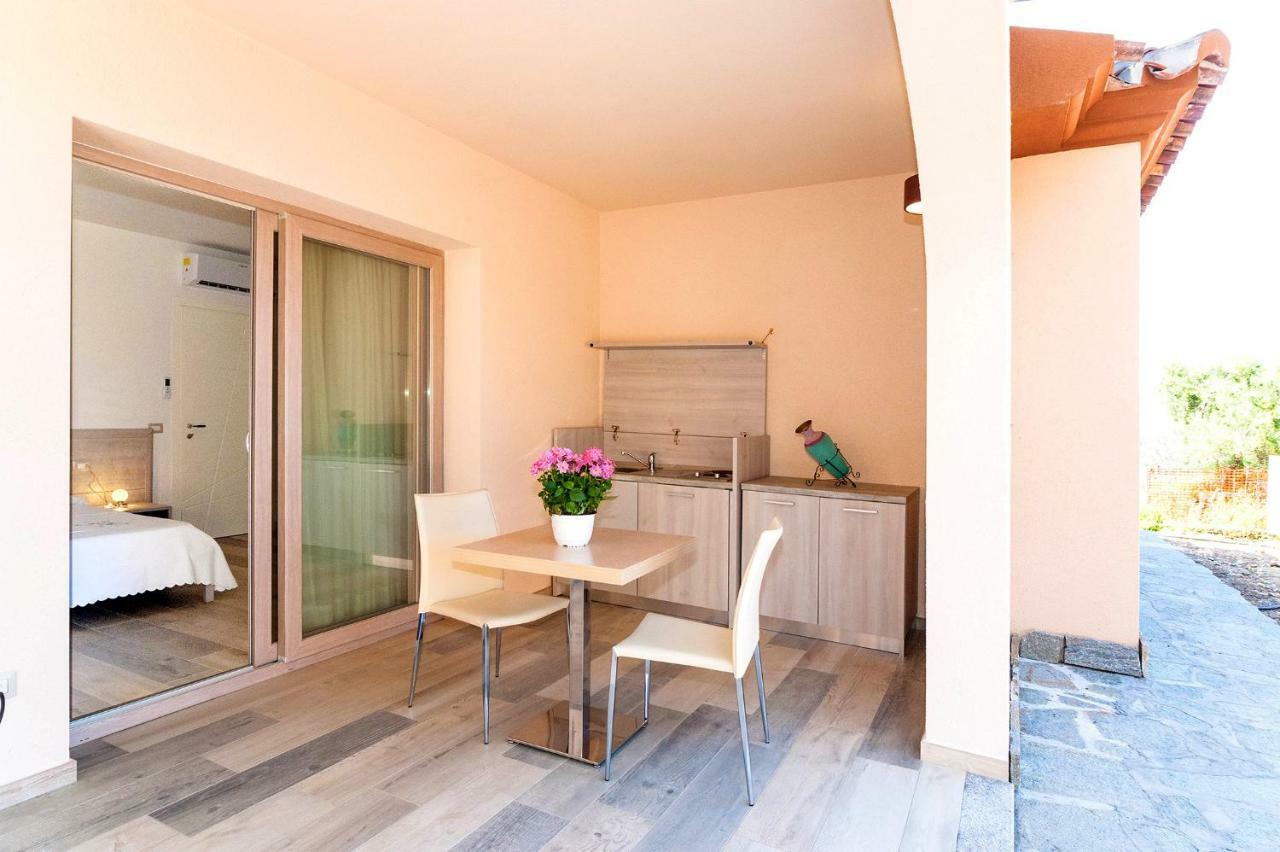 Molarotto Camere Con Angolo Cottura San Teodoro  Exteriör bild