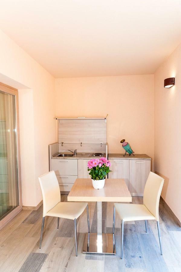 Molarotto Camere Con Angolo Cottura San Teodoro  Exteriör bild