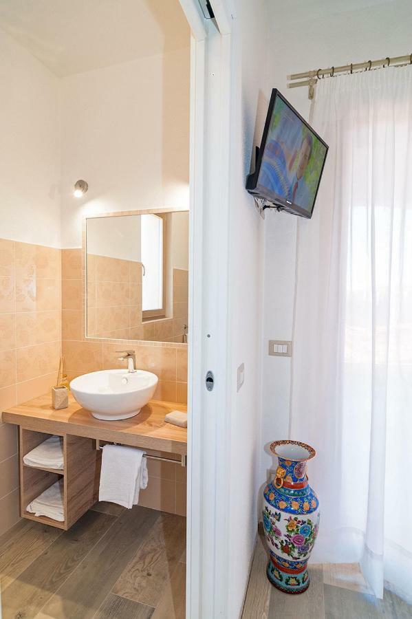 Molarotto Camere Con Angolo Cottura San Teodoro  Exteriör bild